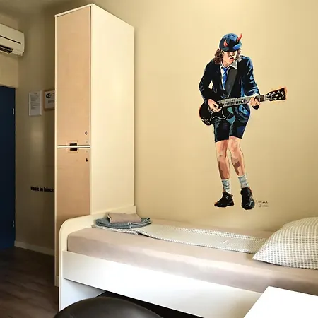 Rock Guest house *