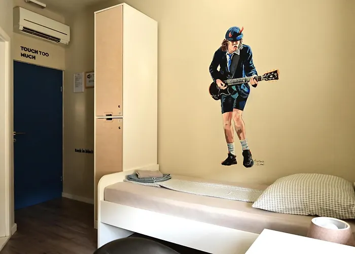 Rock Gostinjska kuća 3*